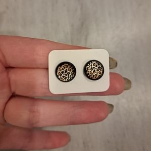 NEW Cheetah Print Earrings
